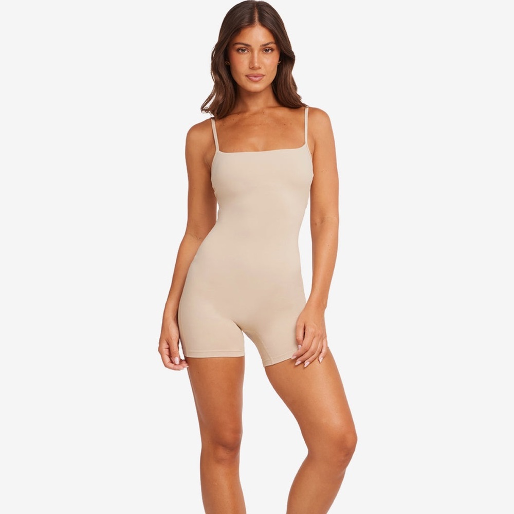 NWT CSB form staple playsuit — fawn